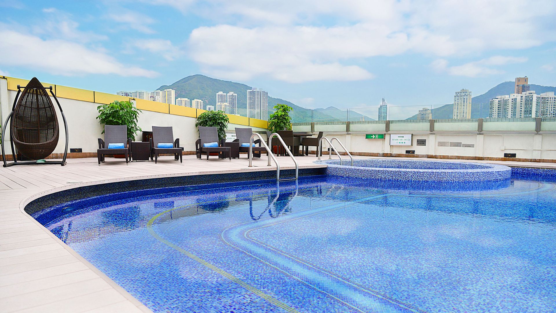 Regal Hongkong Hotel富豪香港酒店-Swimming Pool游泳池